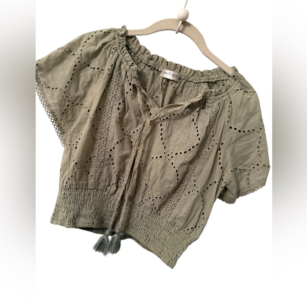 Vestique Top Eyelet Embroidered Peasant Blouse Smocked Waist Sage Green Size S